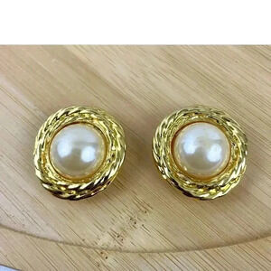 VTG Signed Bluette Shoe Clips Faux Pearl Gold Tone‎ Textured 1980s